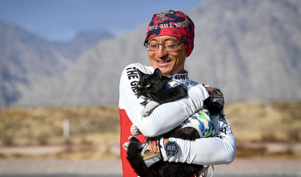 帶著(zhù)貓，跑一場(chǎng)長(cháng)城腳下的超級馬拉松