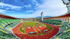 為什么田徑世錦賽會(huì )在一個(gè)大學(xué)田徑場(chǎng)里舉行？