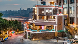 打卡工業(yè)遺存丨老廠(chǎng)區變身創(chuàng  )業(yè)基地，這里&ldquo;正青春&rdquo;