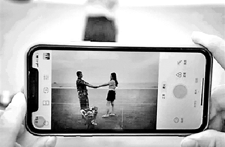 愛(ài)，是一個(gè)個(gè)無(wú)可替代日子的積累&mdash;&mdash;軍戀不易，唯你美好