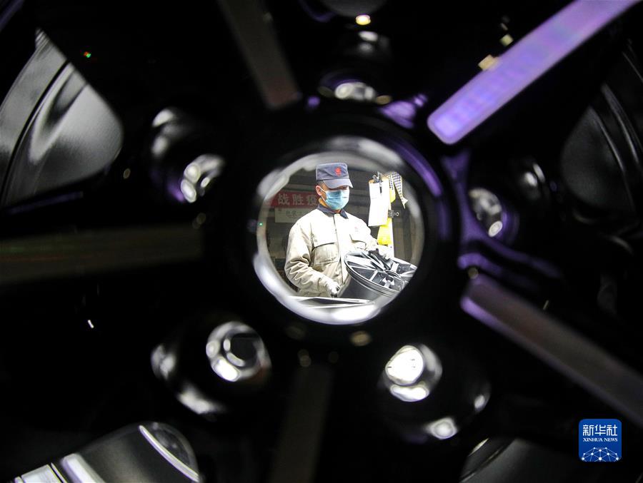 #（社會(huì )）（9）堅守崗位迎新年