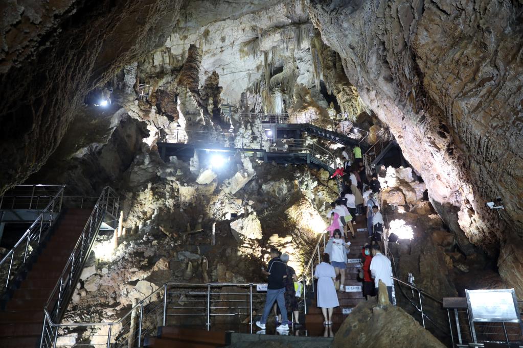 河北興?。喝芏雌嬗^(guān)