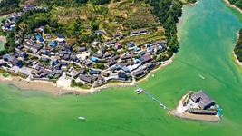 新華全媒+｜重慶酉陽(yáng)：&ldquo;山地旅游+山地農業(yè)&rdquo;助力鄉村振興