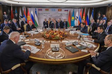 歐亞經(jīng)濟聯(lián)盟會(huì )議呼吁加強經(jīng)貿合作