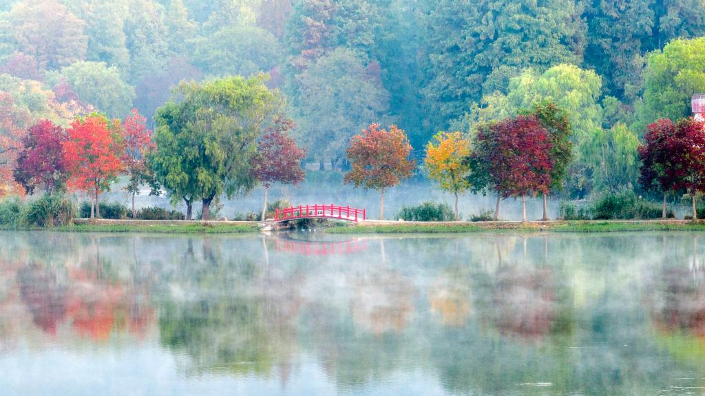 詩(shī)意中國&mdash;&mdash;秋色連波，波上寒煙翠