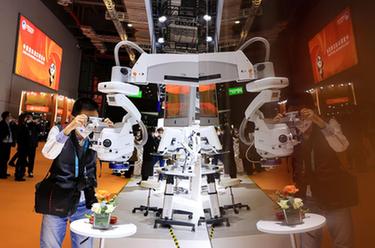 第五屆進(jìn)博會(huì )丨&ldquo;重塑&rdquo;視野 &ldquo;眼力&rdquo;無(wú)界