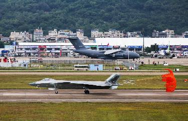 機遇與信心 &ldquo;藍天盛會(huì )&rdquo;見(jiàn)證中國航空航天發(fā)展
