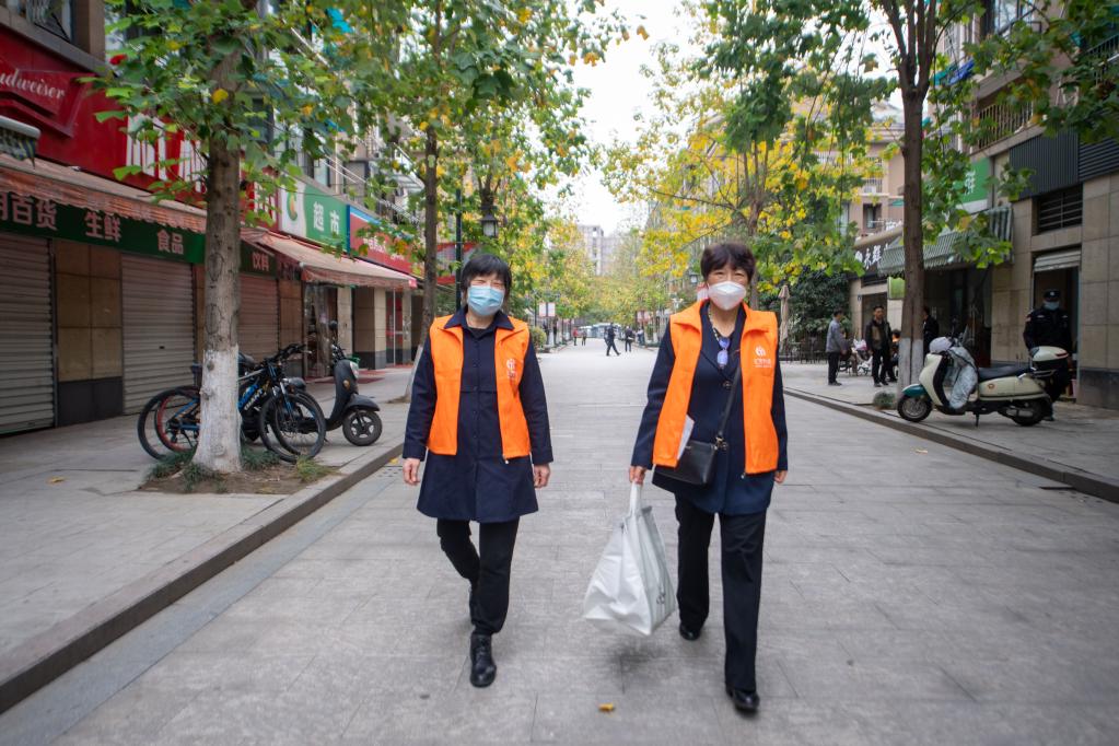 新華全媒+|“時(shí)間銀行”里的“銀齡互助”