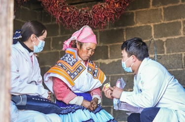 見(jiàn)醫見(jiàn)藥見(jiàn)干部&mdash;&mdash;貴州農村防疫一線(xiàn)見(jiàn)聞