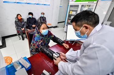 新春走基層丨四川北川：村醫走訪(fǎng)重點(diǎn)人群 當好農村群眾健康&ldquo;守門(mén)人&rdquo;