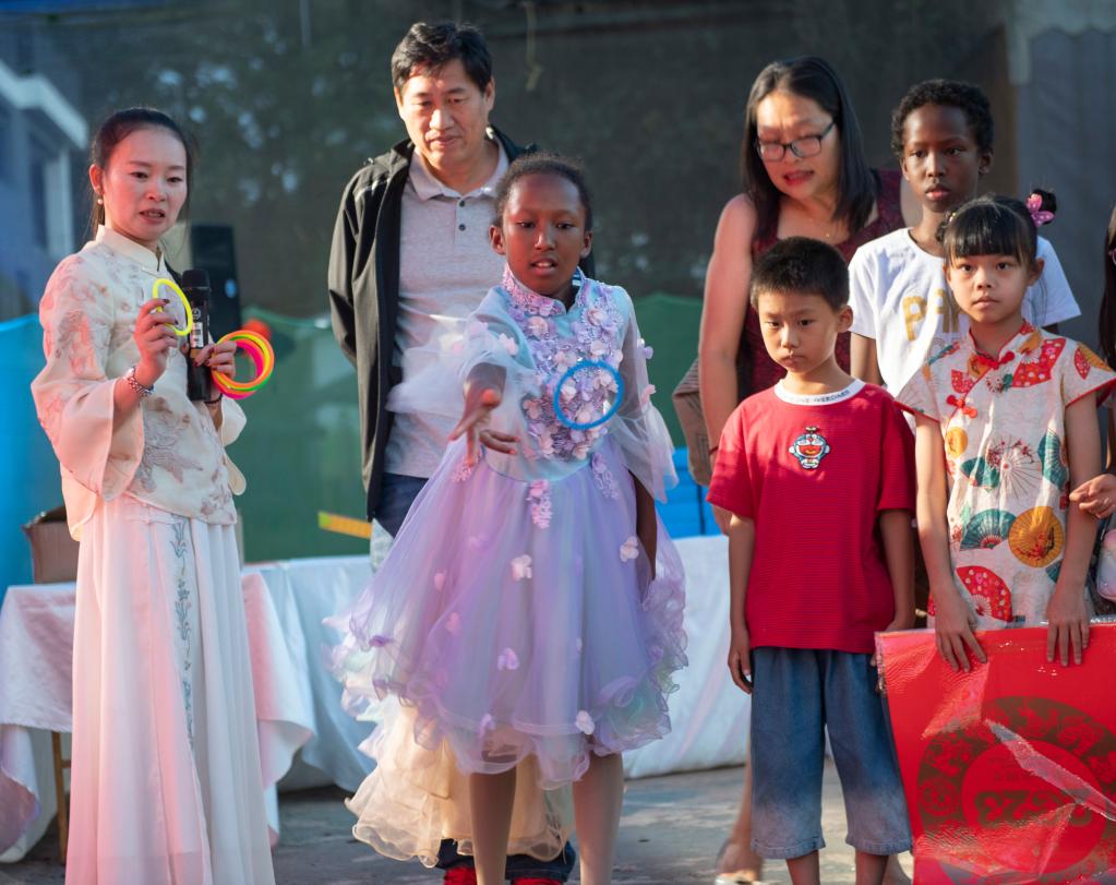 肯尼亞：品華韻，慶元宵