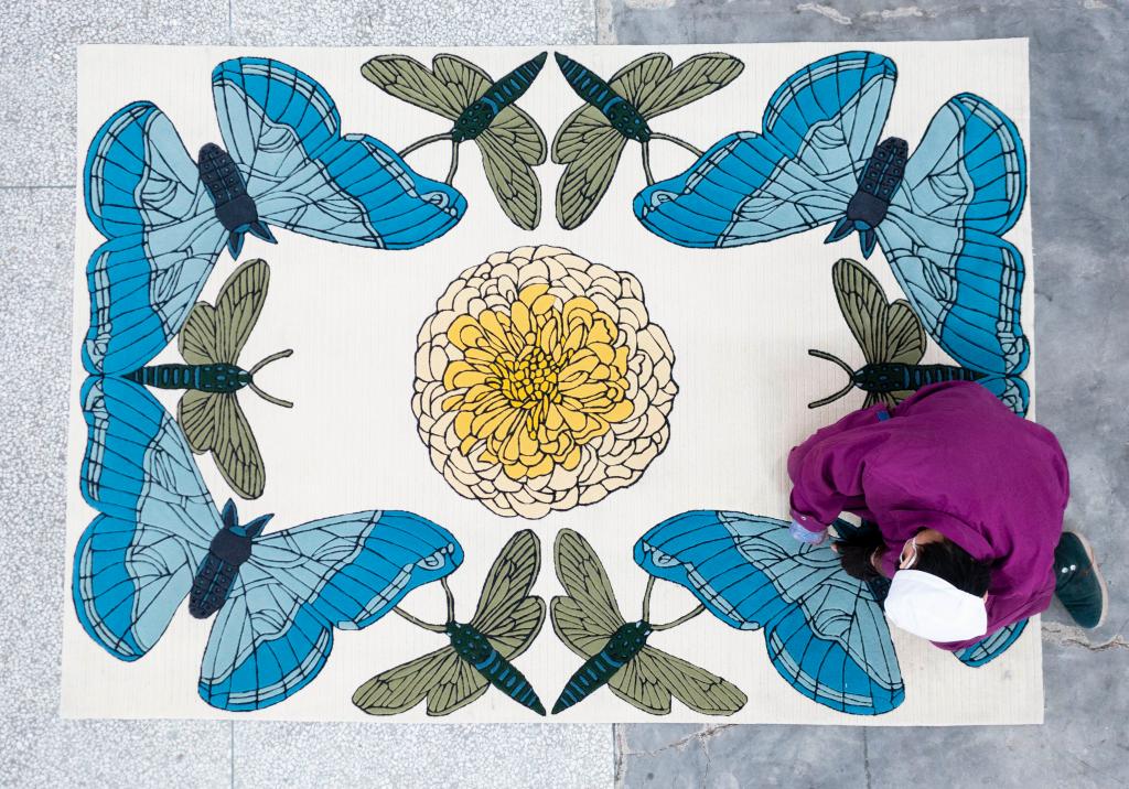 高原藏毯帶動(dòng)農牧民增收致富