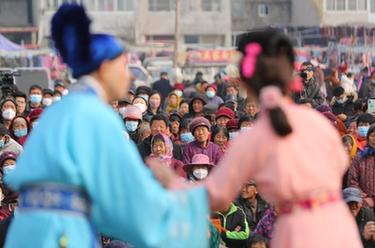 山東沂南:送戲下鄉 文化惠民