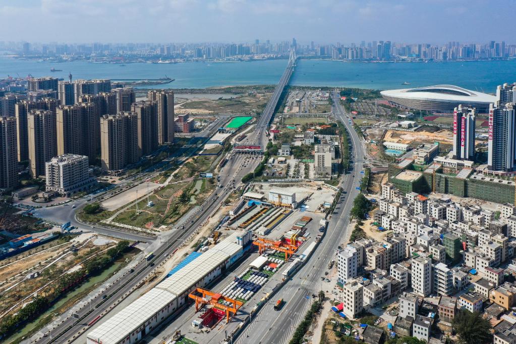 廣湛鐵路&ldquo;過(guò)海穿城&rdquo;進(jìn)展順利