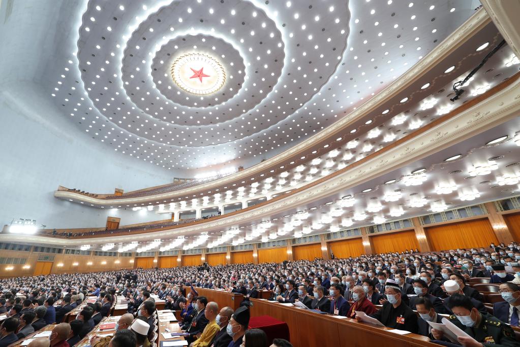 全國政協(xié)十四屆一次會(huì )議舉行第二次全體會(huì )議