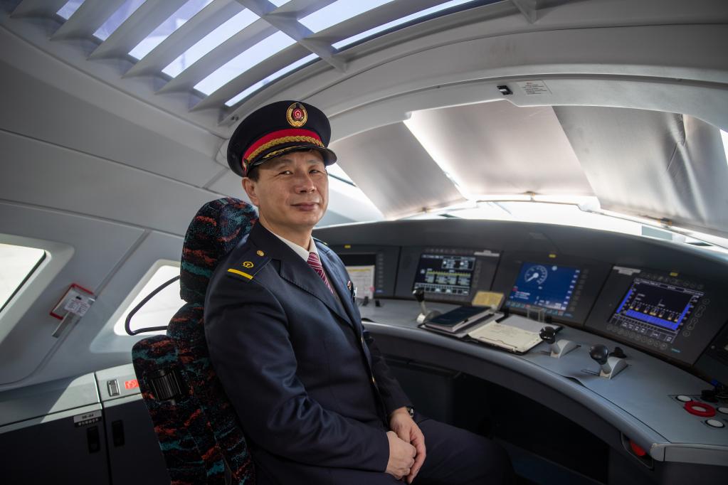 代表風(fēng)采錄丨邢云堂：為高寒地區路網(wǎng)發(fā)展貢獻力量