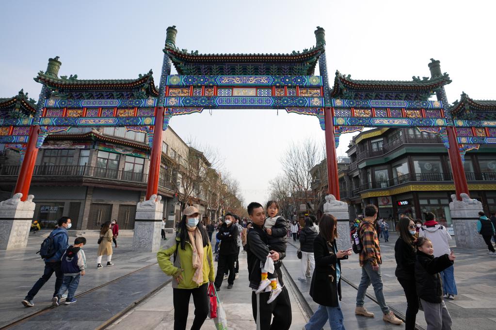 北京：前門(mén)大街人氣旺