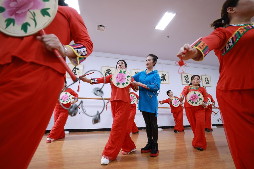 河北內丘：公共文化服務(wù)惠民生