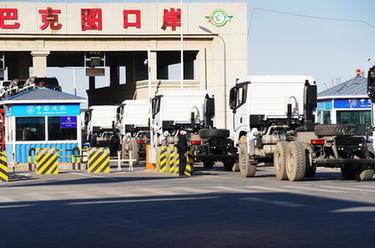 新疆巴克圖口岸:多措并舉保障通關(guān)效率