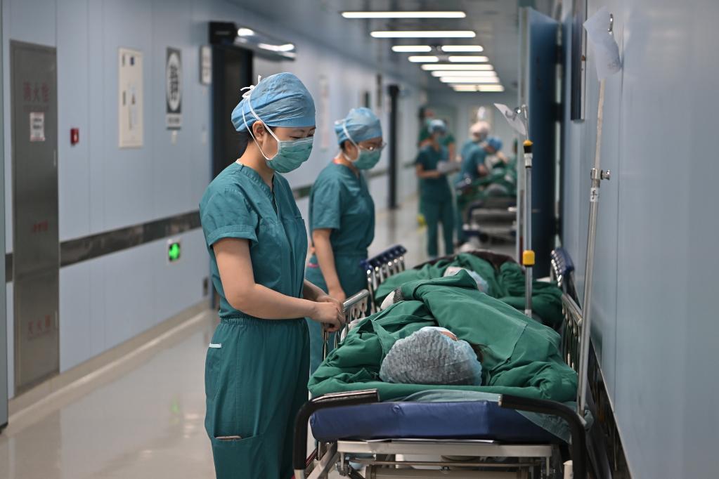 新華全媒+｜&ldquo;提燈天使&rdquo;的十二時(shí)辰&mdash;&mdash;辰時(shí)