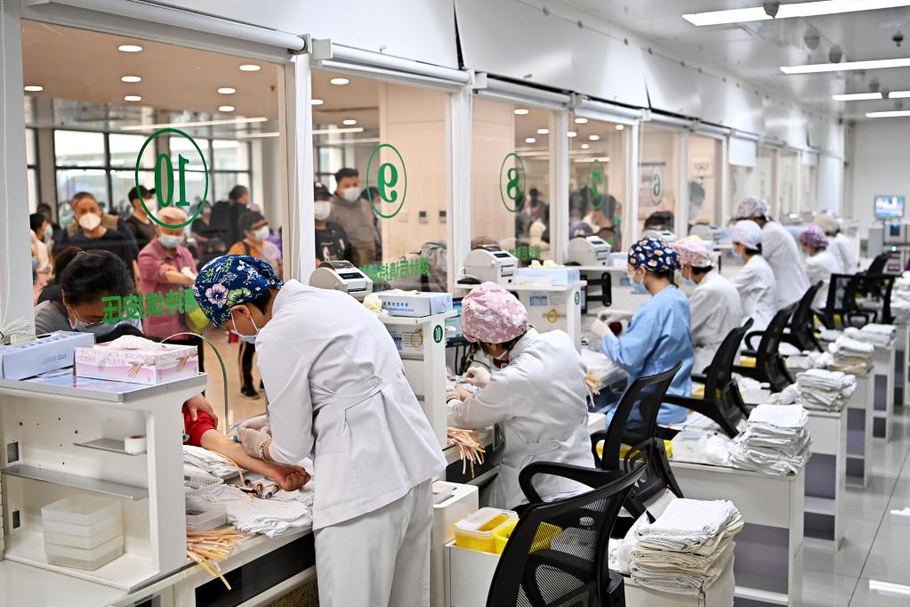 新華全媒+丨&ldquo;提燈天使&rdquo;的十二時(shí)辰&mdash;&mdash;巳時(shí)