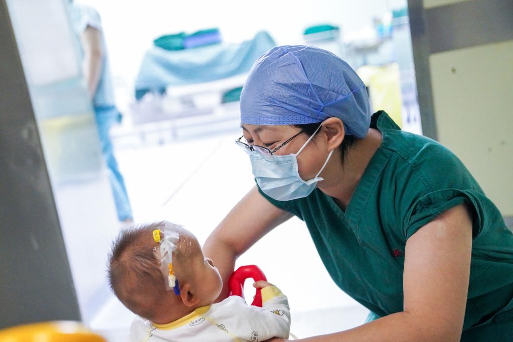 手術(shù)室里的&ldquo;代理媽媽&rdquo;