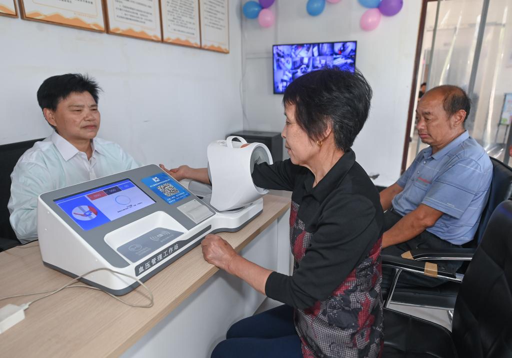 浙江諸暨：積極完善鄉鎮&ldquo;一老一小&rdquo;民生服務(wù)