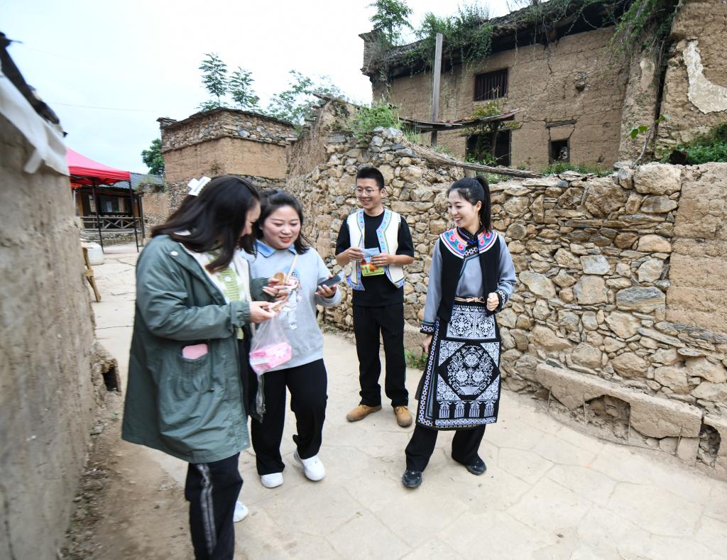 回到大山，&ldquo;95后&rdquo;小伙為家鄉帶貨