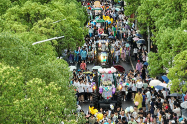 農機巡游：華中農業(yè)大學(xué)的畢業(yè)季