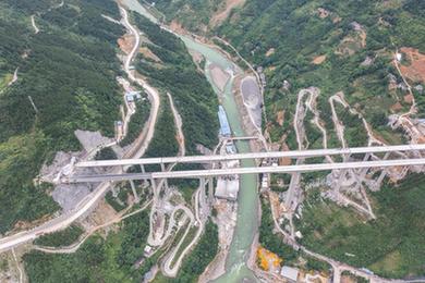 銀百高速巫溪至鎮坪段已完成總施工進(jìn)度的95%