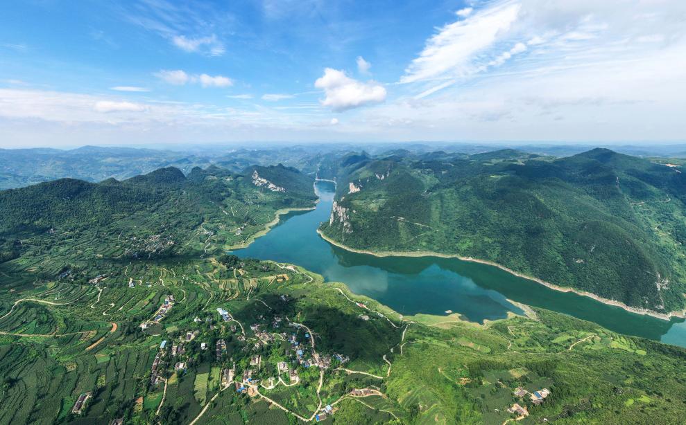 烏江夫婦，37年義務(wù)守護大江東流