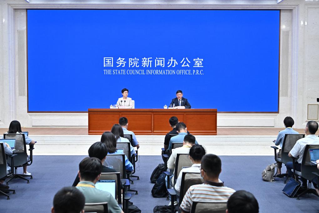 新華全媒+丨國新辦舉行&ldquo;權威部門(mén)話(huà)開(kāi)局&rdquo;系列主題新聞發(fā)布會(huì )介紹&ldquo;加強生態(tài)環(huán)境保護，全面推進(jìn)美麗中國建設&rdquo;有關(guān)情況