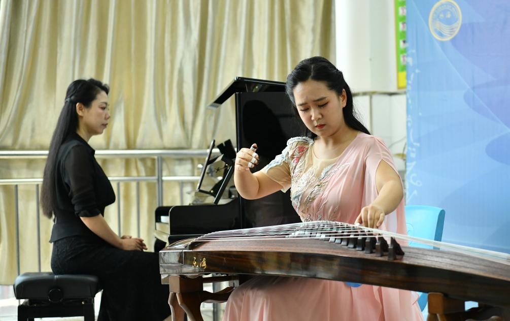 河北肅寧：民族樂(lè )器愛(ài)好者展才藝