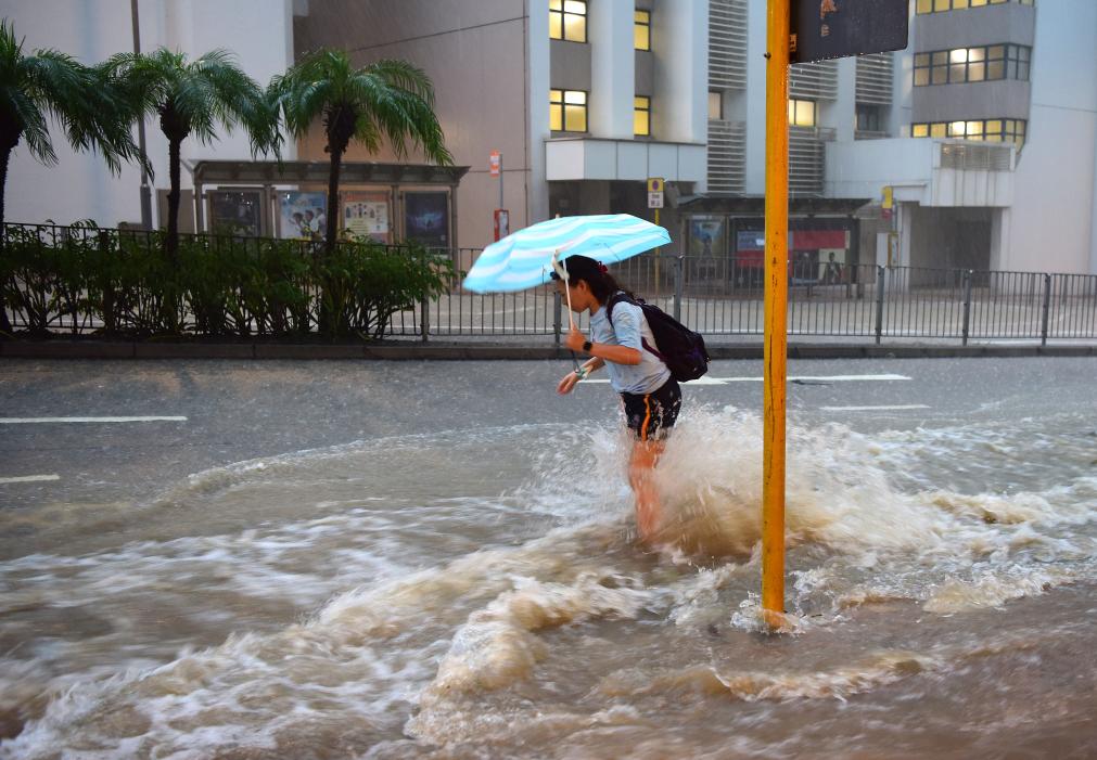 香港發(fā)出持續時(shí)間最長(cháng)的黑色暴雨警告信號