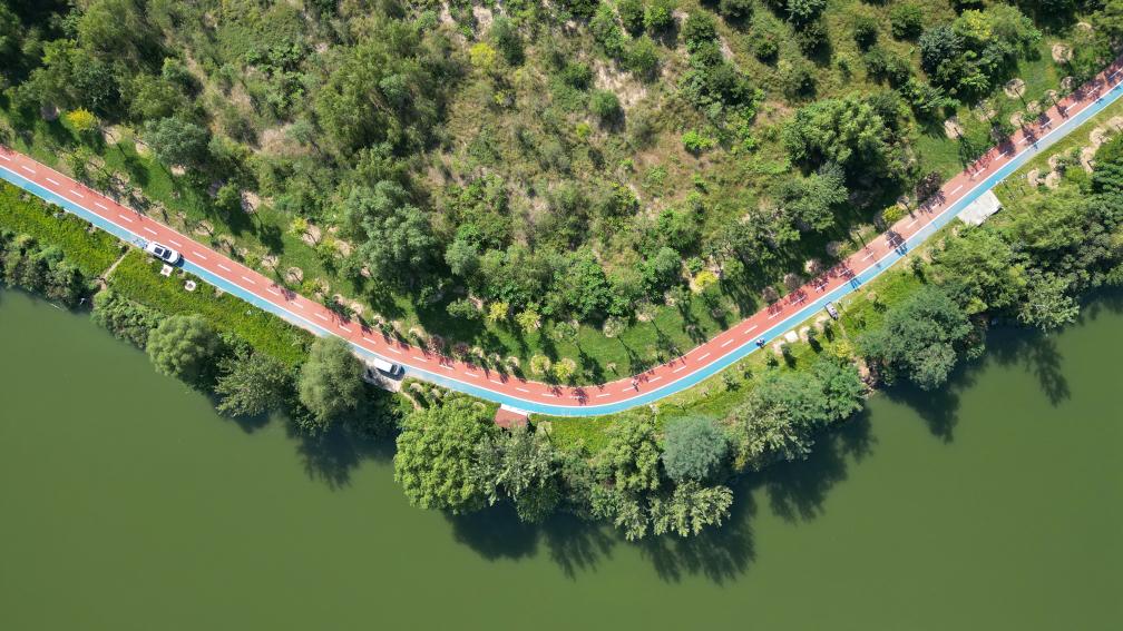 河北樂(lè )亭：廢棄河道變身生態(tài)公園