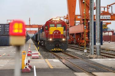 高質(zhì)量發(fā)展調研行丨探訪(fǎng)重慶國際物流樞紐園區