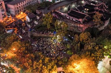 新華全媒+丨貴陽(yáng)：沒(méi)有圍墻的音樂(lè )會(huì )