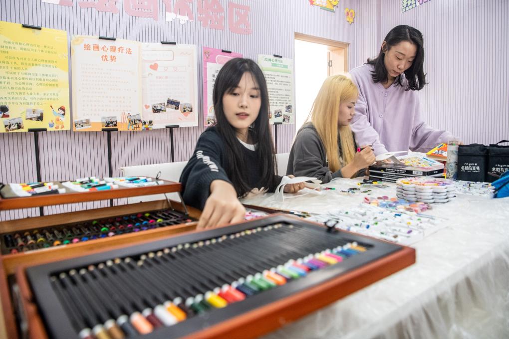 課后也有啟明燈 &ldquo;書(shū)院制&rdquo;豐富大學(xué)生第二課堂