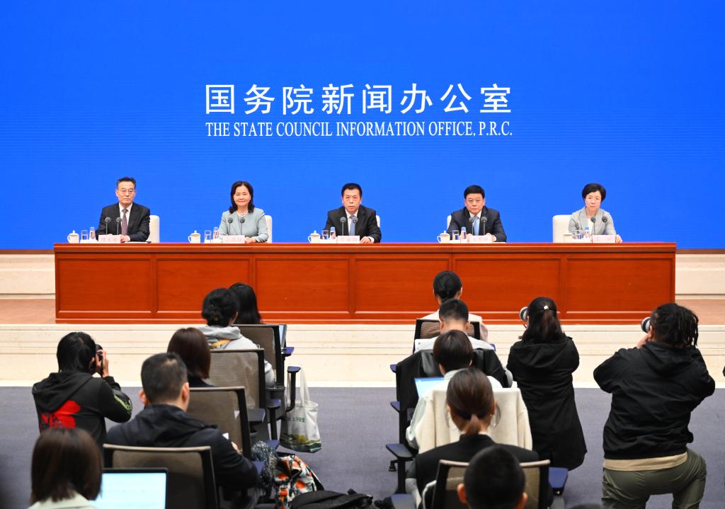 國新辦舉行&ldquo;權威部門(mén)話(huà)開(kāi)局&rdquo;系列主題新聞發(fā)布會(huì ) 介紹&ldquo;推動(dòng)衛生健康事業(yè)高質(zhì)量發(fā)展 護佑人民健康&rdquo;有關(guān)情況