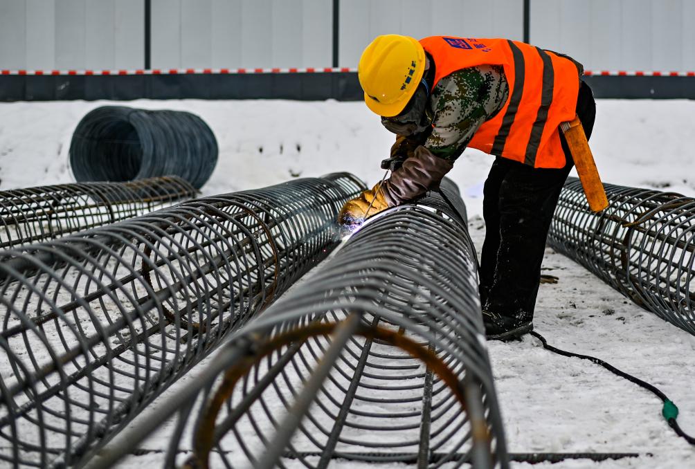 長(cháng)春地鐵雪后施工