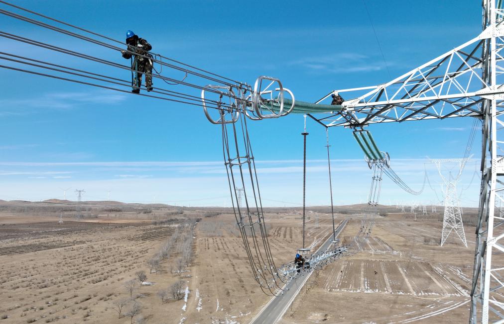 電力&ldquo;蜘蛛俠&rdquo;編織冀蒙綠色能源輸送新通道