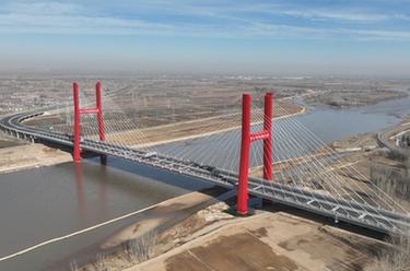 寧夏中衛下河沿黃河公路大橋建成通車(chē)