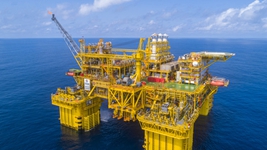 我們的新時(shí)代丨開(kāi)發(fā)藍海的巨人:探訪(fǎng)“深海一號”能源站