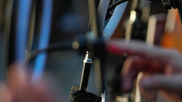 &ldquo;持證上崗&rdquo;新規落地，規范專(zhuān)業(yè)類(lèi)網(wǎng)絡(luò )直播