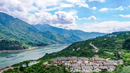 堅定不移走高質(zhì)量發(fā)展之路&mdash;&mdash;新時(shí)代中國經(jīng)濟建設述評