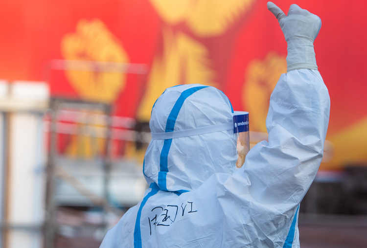 新華社評論員:牢記中國共產(chǎn)黨是什么、要干什么