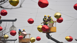 ?；⒂未?年味漸濃&mdash;&mdash;西安部分區域解封首日見(jiàn)聞