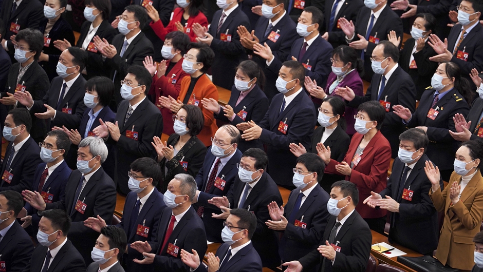 十四屆全國人大一次會(huì )議舉行第四次全體會(huì )議