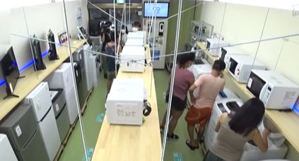 人氣！24小時(shí)營(yíng)業(yè) 東京無(wú)人家電商場(chǎng)受追捧