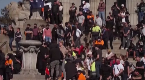 澳大利亞墨爾本反疫苗接種示威游行持續多日